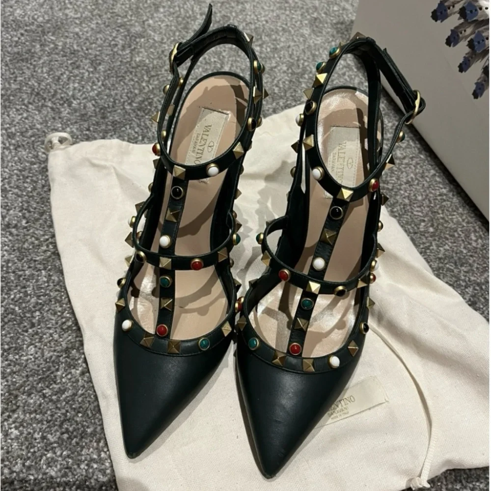VALENTINO ROCKSTUD HEELS - Picture 7 of 8